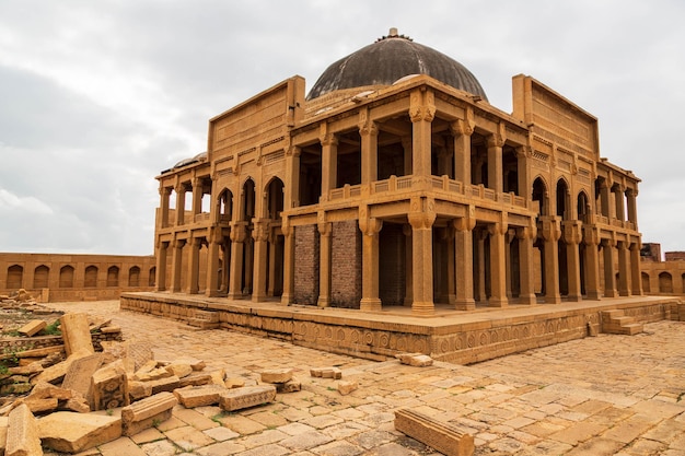Makli Necropolis Image 2